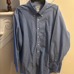 Men’s L.L. Bean Wrinkle Resistant Longsleeve button down dress shirt 17.5-34